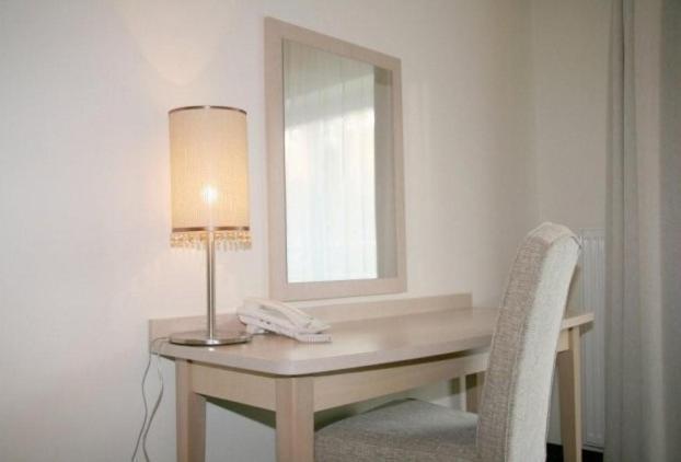 Via Appia Hotell Raszyn Exteriör bild